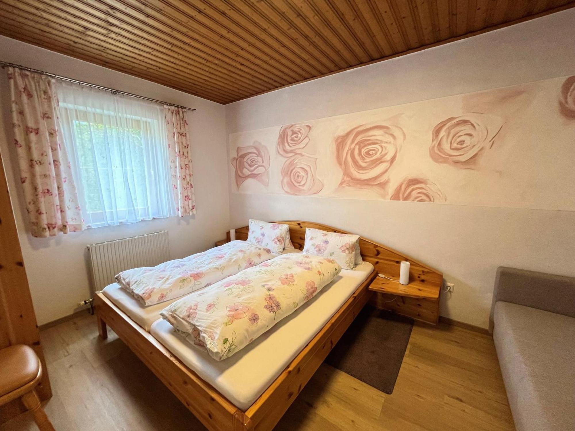 Hotel Gasthof Seeblick Zeutschach ภายนอก รูปภาพ